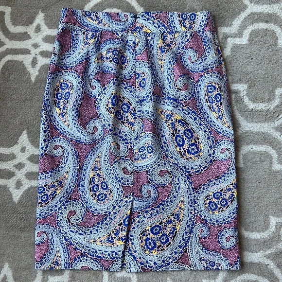 J. Crew No. 2 Pencil Skirt Paisley. Size 6. Machine Washable!  98% Cotton - Picture 4 of 6
